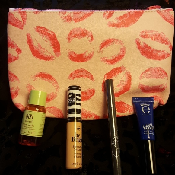 ipsy Other - Valentine ipsy bag